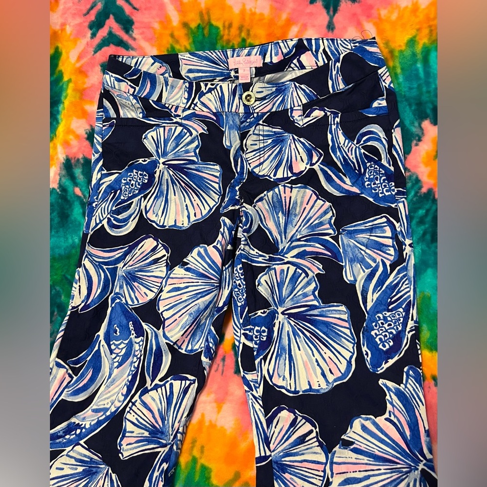 Women’s Size 2 Lily Pulitzer Pants - Blue and Pink Koi Pattern